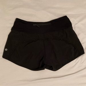 Lululemon Mid-Rise Run Times Short 4”